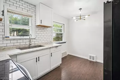 5359 West Boulevard, Maple Heights, OH 44137 - Photo 6