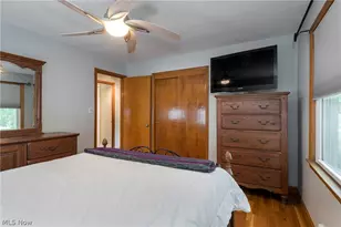 5042 N Barton Rd, Lyndhurst, OH 44124 - Photo 16
