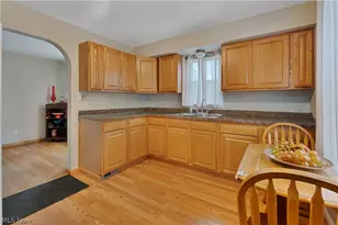 56 Rockdale Ave, Boardman, OH 44512 - Photo 2