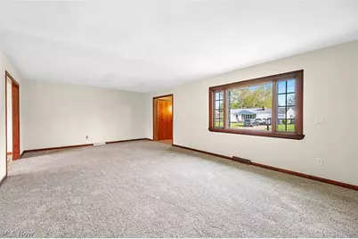 2456 Jackson Street, Lorain, OH 44052 - Photo 4