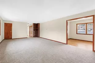 2456 Jackson St, Lorain, OH 44052 - Photo 2