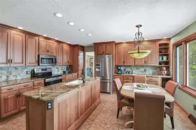 152 Woodridge Drive, Elyria, OH 44035 - Photo 4