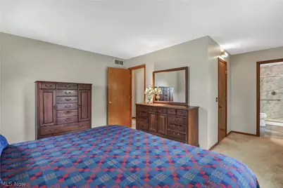 152 Woodridge Drive, Elyria, OH 44035 - Photo 34