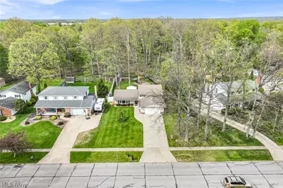 17024 Hunting Meadows Drive, Strongsville, OH 44136 - Photo 42