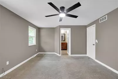 17024 Hunting Meadows Drive, Strongsville, OH 44136 - Photo 24