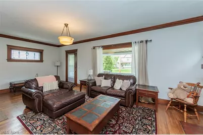 142 E Bridge Street, Berea, OH 44017 - Photo 6