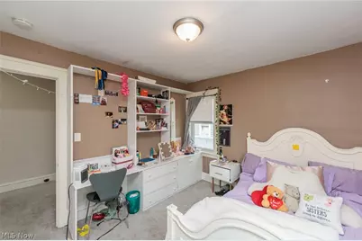 142 E Bridge Street, Berea, OH 44017 - Photo 20
