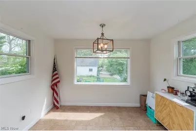 142 E Bridge Street, Berea, OH 44017 - Photo 10