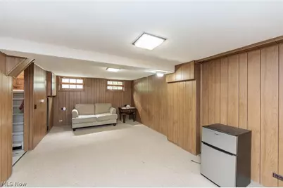 142 E Bridge Street, Berea, OH 44017 - Photo 36