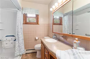 7903 E Liberty St, Hubbard, OH 44425 - Photo 18