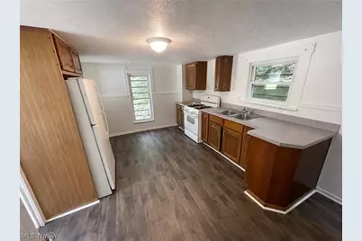 539 Tremont Avenue SE, Massillon, OH 44646 - Photo 2