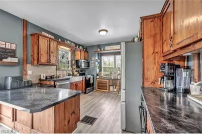 275 4th Street SW, Brewster, OH 44613 - Photo 10