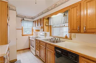 464 Jefferson Ave, Barberton, OH 44203 - Photo 4