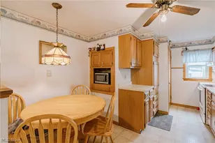464 Jefferson Ave, Barberton, OH 44203 - Photo 2