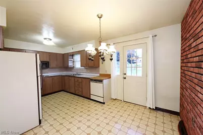 1352 Barone Drive Extension, Weirton, WV 26062 - Photo 6