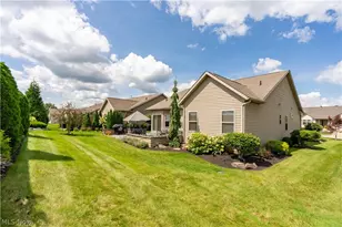 9684 Emerald Bluff Cir NW, Canal Fulton, OH 44614 - Photo 26