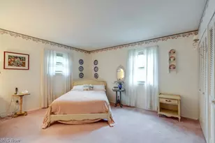 6100 Paisley Dr, North Olmsted, OH 44070 - Photo 16