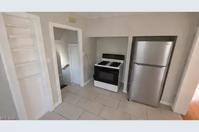 367 E 211th Street, Euclid, OH 44123 - Photo 14