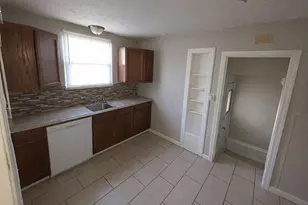 367 E 211th St, Euclid, OH 44123 - Photo 12