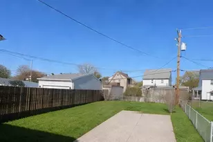 367 E 211th St, Euclid, OH 44123 - Photo 8