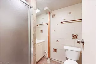 523 Juanita St, Steubenville, OH 43952 - Photo 32