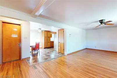 523 Juanita Street, Steubenville, OH 43952 - Photo 8