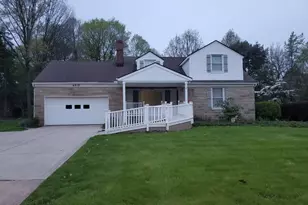 4616 Monticello Blvd, South Euclid, OH 44143 - Photo 2