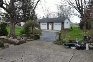 7470 Gayview St, Louisville, OH 44641 - Photo 6