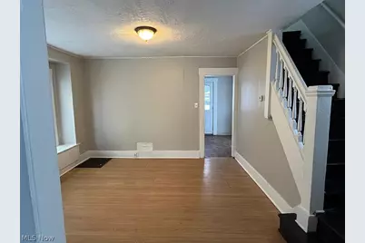 384 W Bartges Street, Akron, OH 44307 - Photo 1