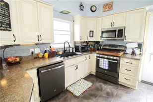 4040 Broadway, Lorain, OH 44052 - Photo 12
