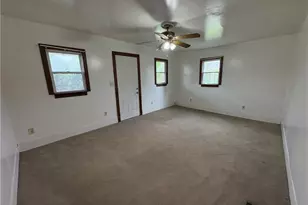 325 E High St, Leetonia, OH 44431 - Photo 14