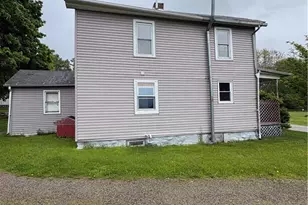325 E High St, Leetonia, OH 44431 - Photo 4