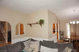 28096 Edgepark Dr, North Olmsted, OH 44070 - Photo 10