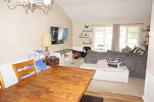 28096 Edgepark Dr, North Olmsted, OH 44070 - Photo 8