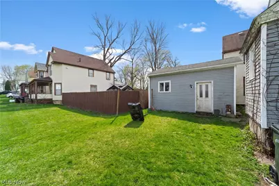102 Water Street, Elyria, OH 44035 - Photo 2