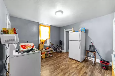 122 Elbe Street, Elyria, OH 44035 - Photo 8