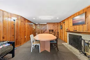 21012 Halburton Rd, Beachwood, OH 44122 - Photo 40