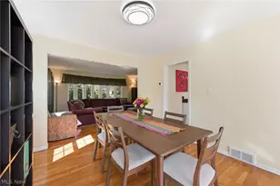 21012 Halburton Rd, Beachwood, OH 44122 - Photo 12