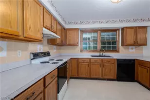 735 Beverly Ave, Canal Fulton, OH 44614 - Photo 6