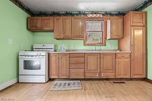 421 S Park Ave, Alliance, OH 44601 - Photo 4