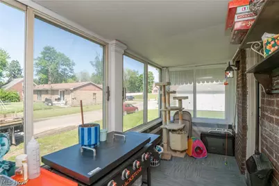 462 Fenton Avenue NE, Canton, OH 44704 - Photo 12