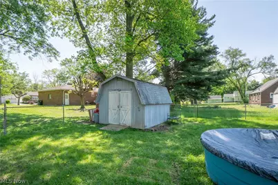 462 Fenton Avenue NE, Canton, OH 44704 - Photo 22