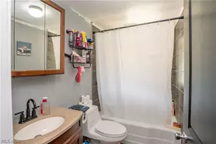 462 Fenton Ave NE, Canton, OH 44704 - Photo 18