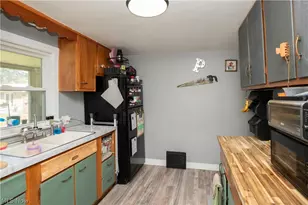 462 Fenton Ave NE, Canton, OH 44704 - Photo 10