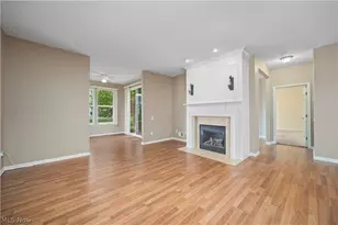 9428 Drury Way, North Ridgeville, OH 44039 - Photo 6