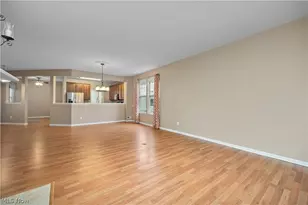 9428 Drury Way, North Ridgeville, OH 44039 - Photo 4
