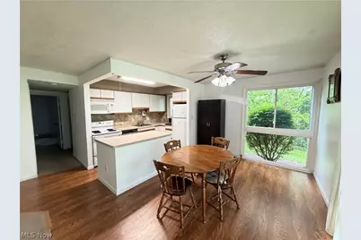 10408 N Church Drive #420, Parma Heights, OH 44130 - Photo 6