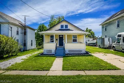 2906 6th Avenue, Parkersburg, WV 26101 - Photo 1