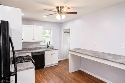 2906 6th Avenue, Parkersburg, WV 26101 - Photo 10