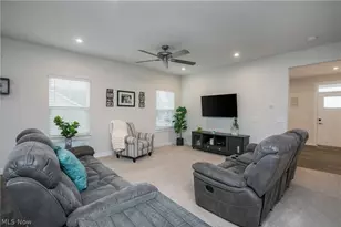 2735 Forestview St NE, Canton, OH 44721 - Photo 8